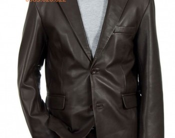 Cách phối đồ với áo vest da nam sang trọng thanh lịch
