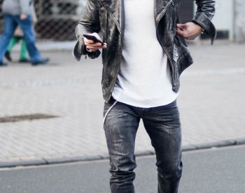 Mặc áo da nam thật với quần jogger sao cho thật manly?
